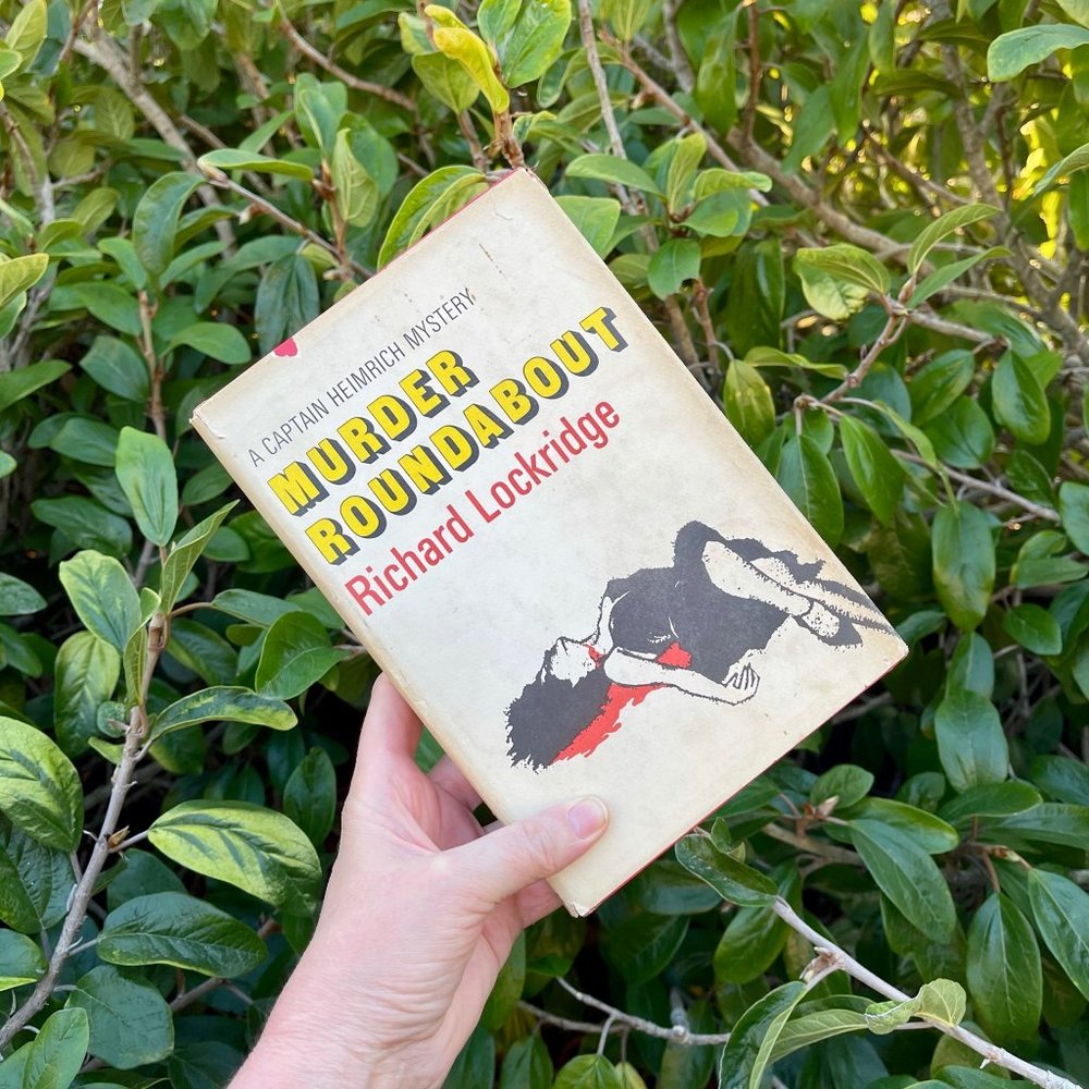 VINTAGE 1966 HARDCOVER MURDERINO BOOK🕵️ MURDER ROUNDABOUT BY RICHARD LOCKRIDGE